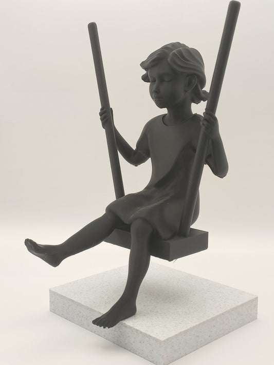 "Droom in Balans – Meisje op de Schommel"