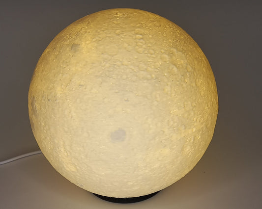 Maan Led Lamp
